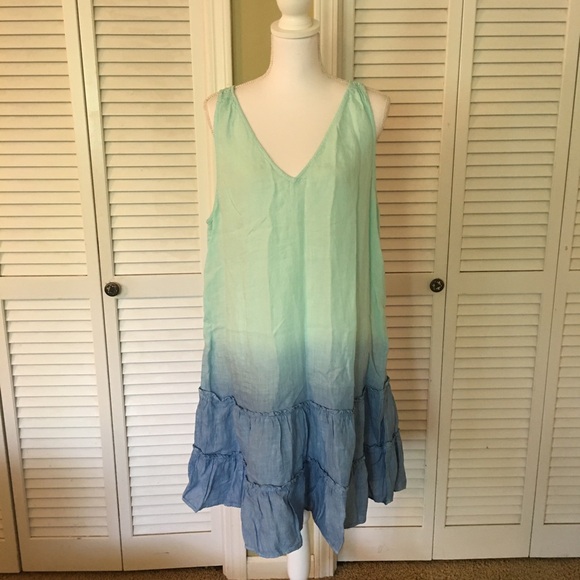 Vineyard Vines Dresses & Skirts - Vineyard Vines Ombre Chambray Blue and Light Green Linen Sleeveless Dress